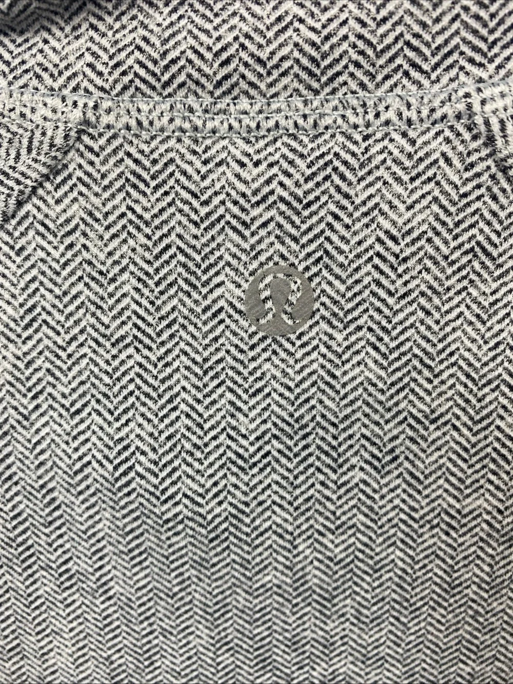 Lululemon Herringbone Grey Full Zip Athletic Asana Jacket 8 Thumbholes Casual